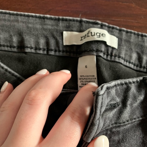 🦋 3/$20 Perfect Faded Black Jeans - Picture 5 of 6